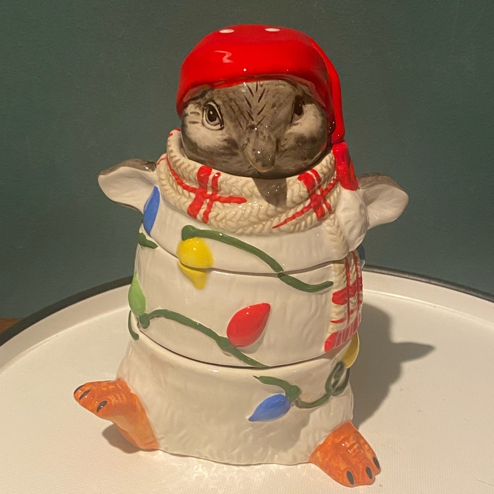Pier One Christmas Penguin Stacking Measuring Cups in Original Box Box 8" Tall